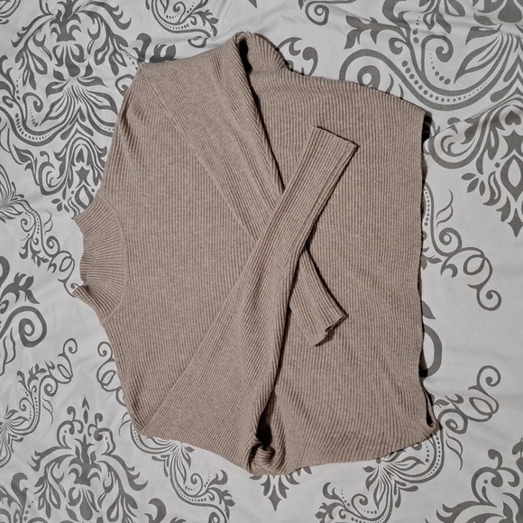 Philosophy Dolman Sleeve Mockneck Cropped Sweater - Picture 1 of 7